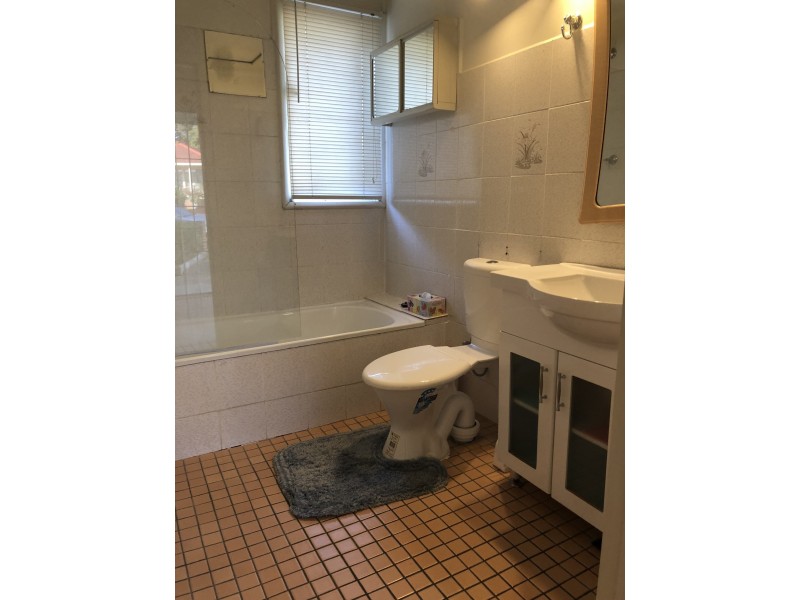 1 Noelene Street, Fairfield West NSW 2165