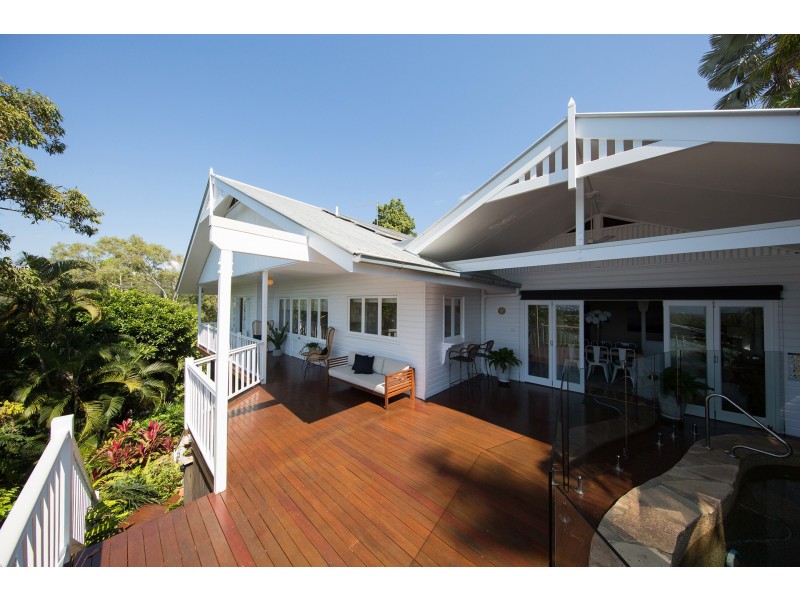 14 Atherton Street, Whitfield QLD 4870