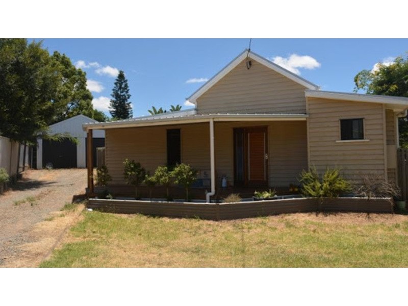 21 Tighe Street, Newtown QLD 4350