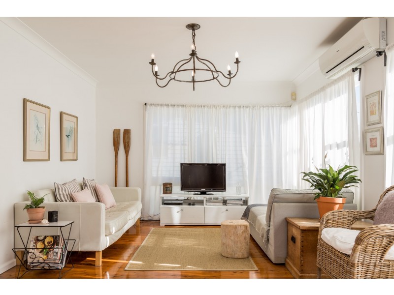 8 Seagull Street, Culburra Beach NSW 2540