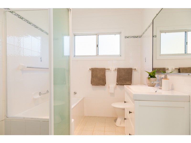 8 Seagull Street, Culburra Beach NSW 2540