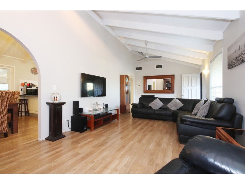 6 Rochelle Court, Petrie QLD 4502