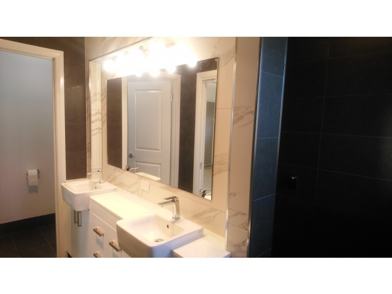 32 Ross Parkway, Gobbagombalin NSW 2650