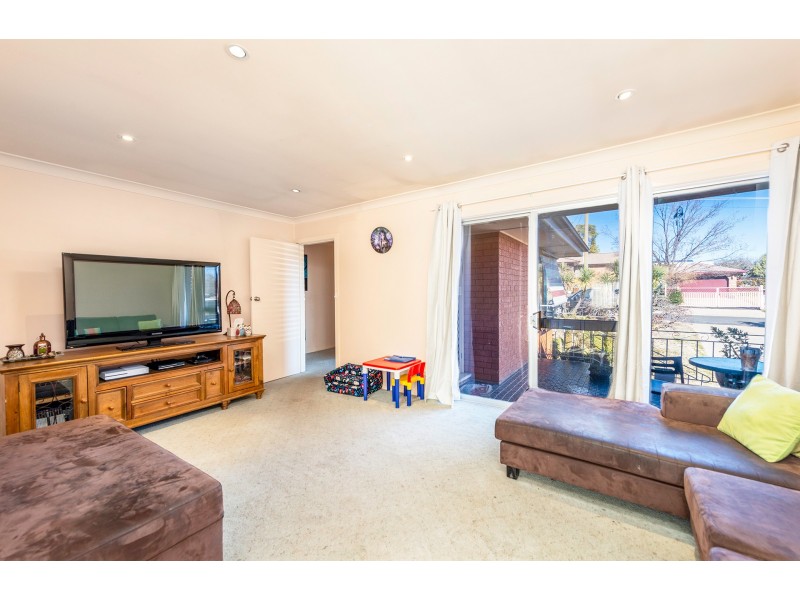 1 Pyala Place, Orange NSW 2800