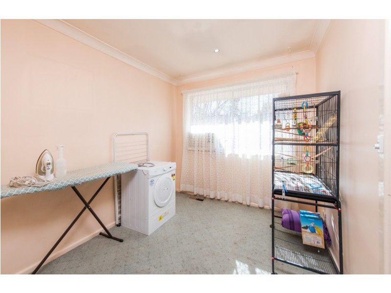 1 Pyala Place, Orange NSW 2800