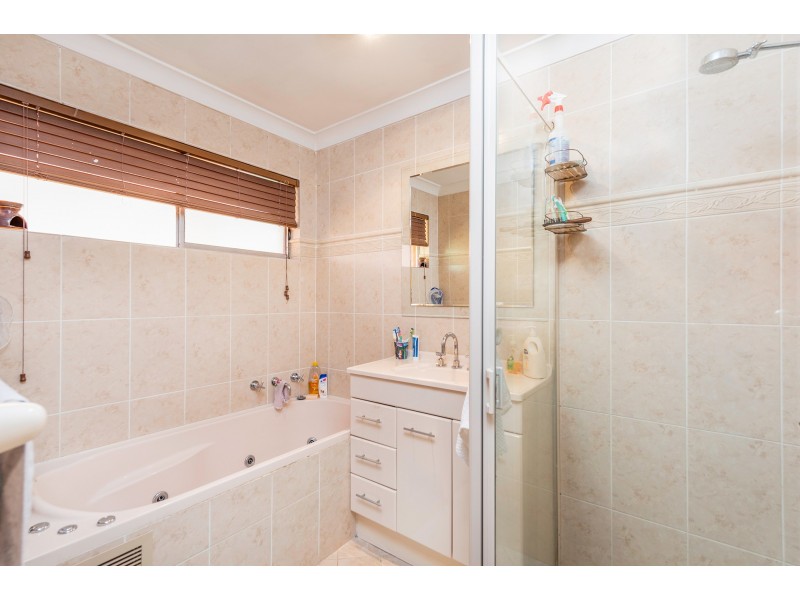 1 Pyala Place, Orange NSW 2800