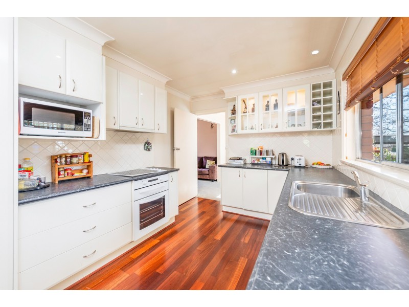 1 Pyala Place, Orange NSW 2800