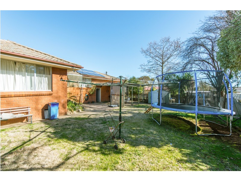 1 Pyala Place, Orange NSW 2800