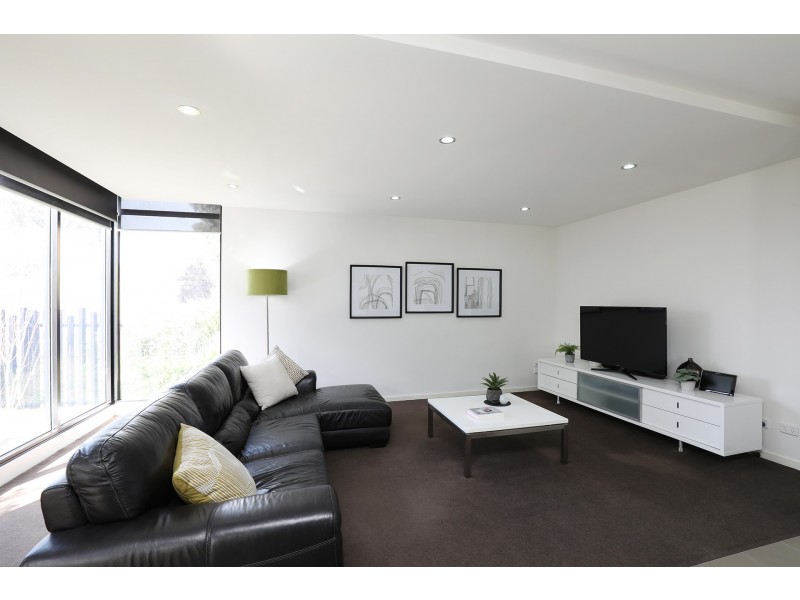 28 La Scala Avenue, Maribyrnong VIC 3032