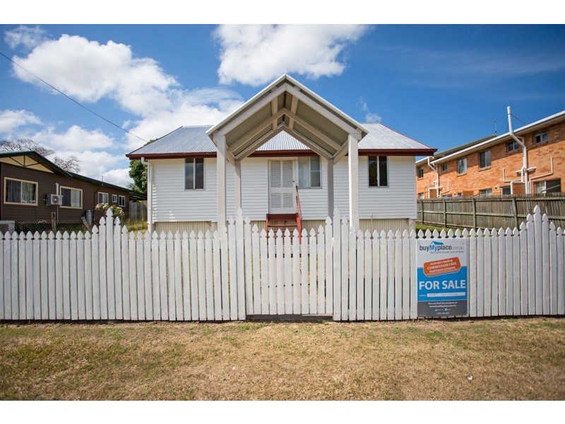 10 Meadow Street, North Mackay QLD 4740