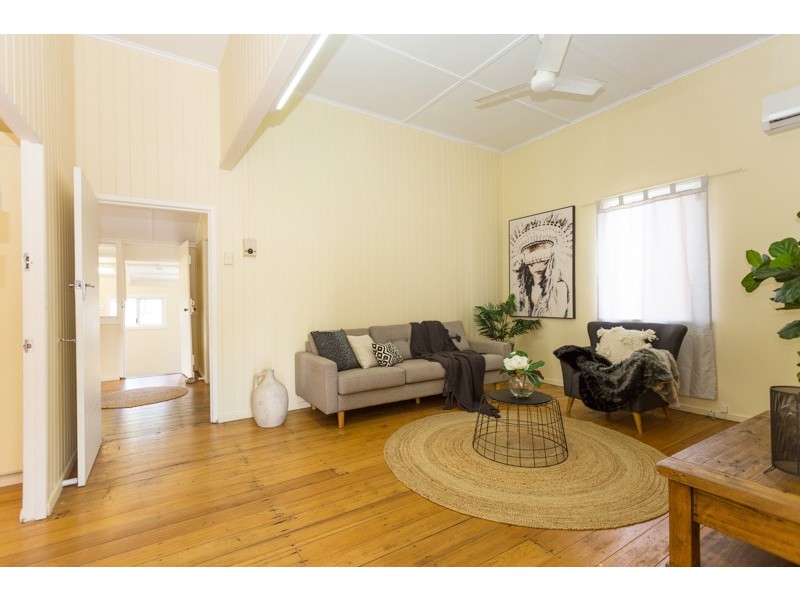 10 Meadow Street, North Mackay QLD 4740