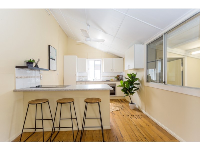 10 Meadow Street, North Mackay QLD 4740