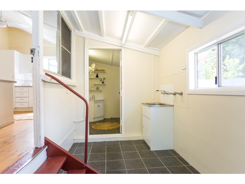 10 Meadow Street, North Mackay QLD 4740