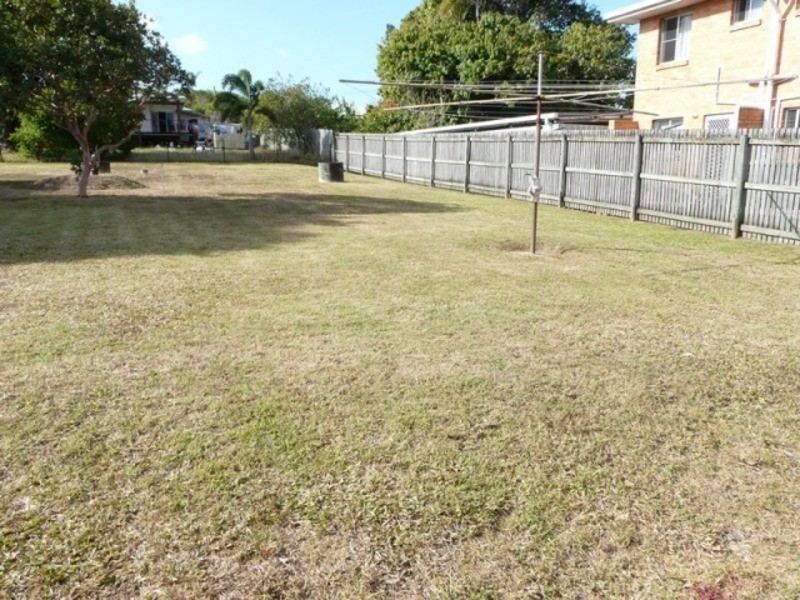 10 Meadow Street, North Mackay QLD 4740