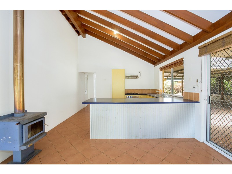 1 Begonia Court, Dwellingup WA 6213