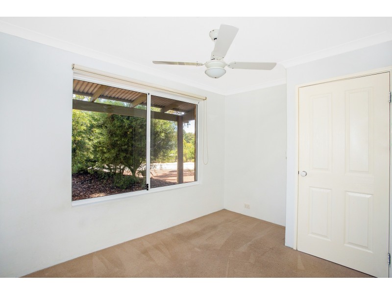 1 Begonia Court, Dwellingup WA 6213