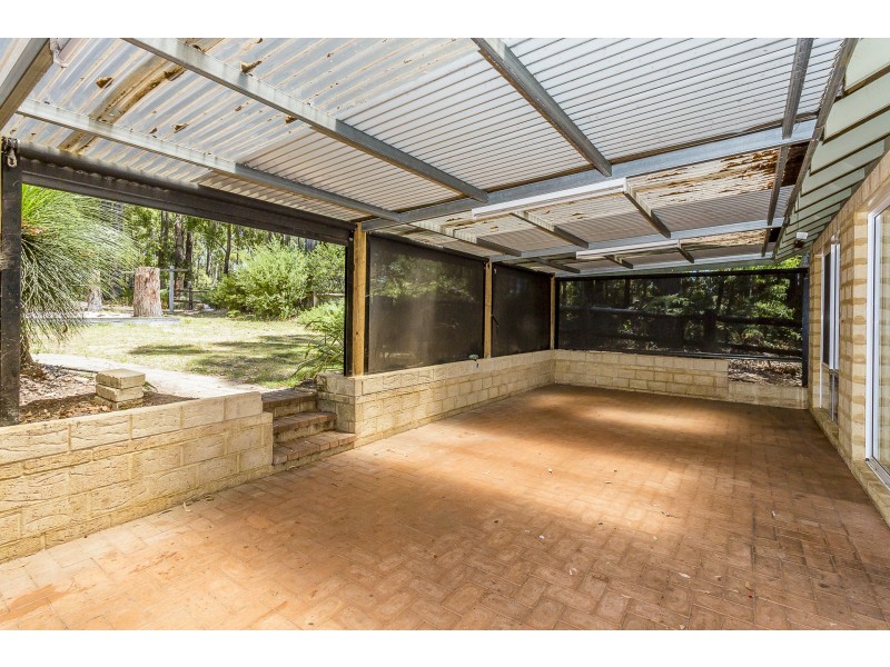 1 Begonia Court, Dwellingup WA 6213
