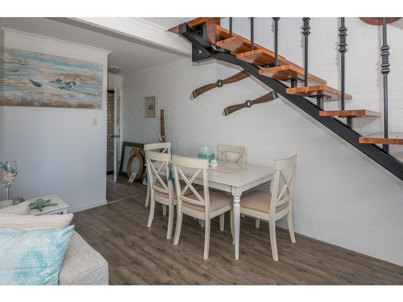 14/1 Calton Road, Batehaven NSW 2536