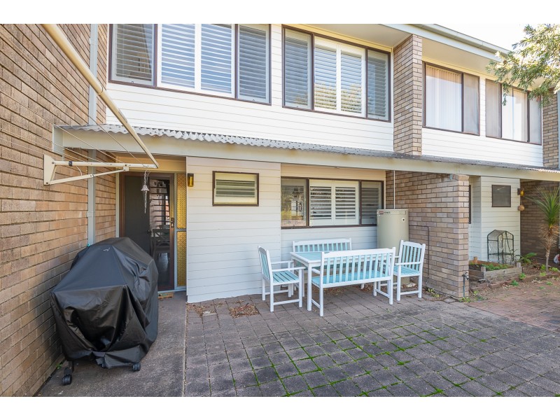 14/1 Calton Road, Batehaven NSW 2536