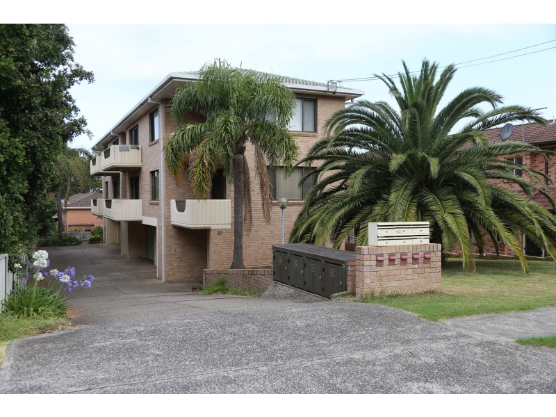 2/10 Underwood Street, Corrimal NSW 2518