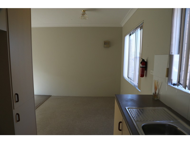 2/10 Underwood Street, Corrimal NSW 2518