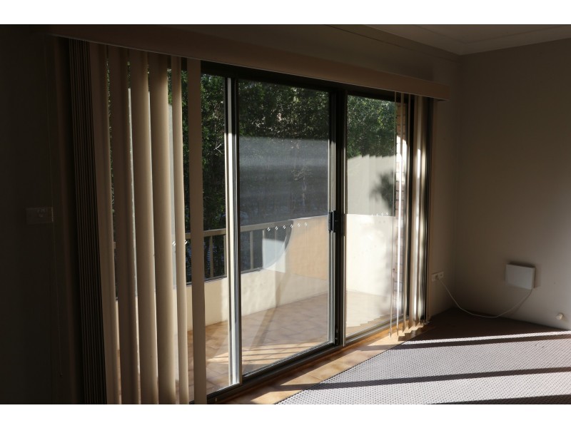 2/10 Underwood Street, Corrimal NSW 2518