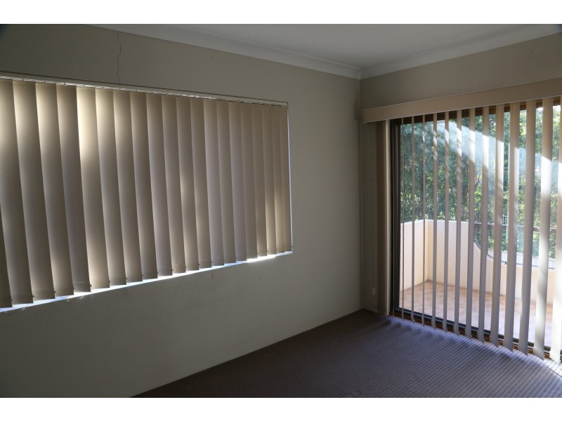 2/10 Underwood Street, Corrimal NSW 2518