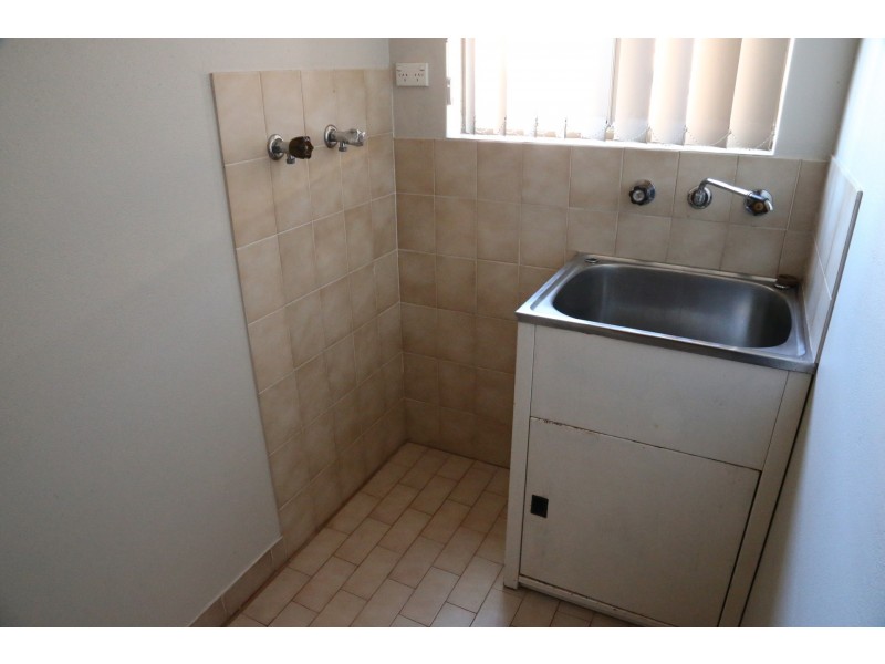 2/10 Underwood Street, Corrimal NSW 2518