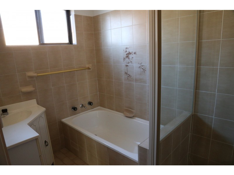 2/10 Underwood Street, Corrimal NSW 2518