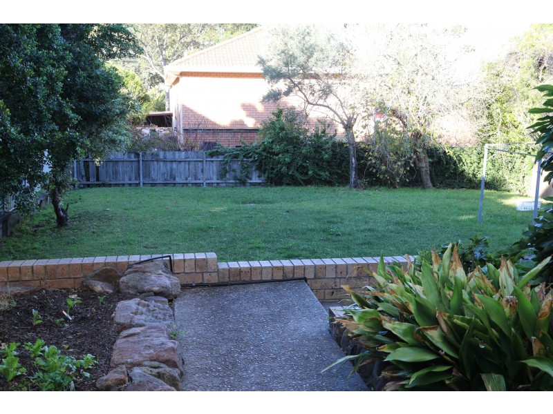 2/10 Underwood Street, Corrimal NSW 2518