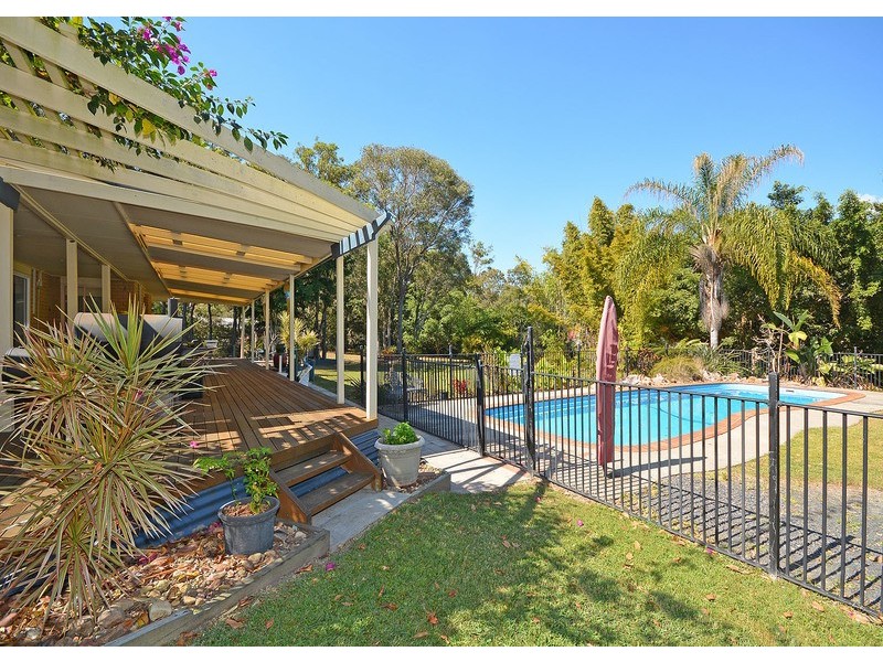 44 Senorita Parade, Urangan QLD 4655
