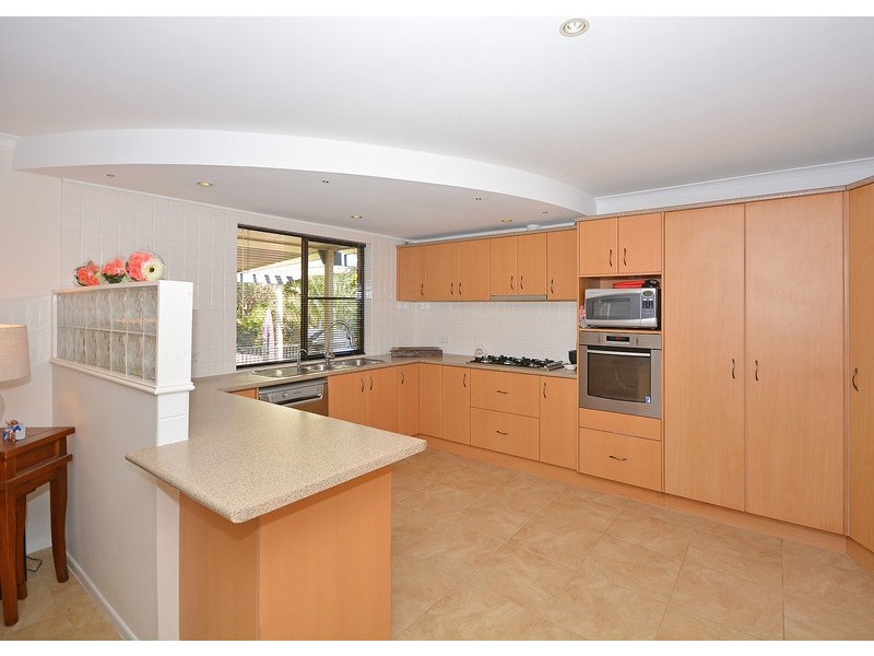 44 Senorita Parade, Urangan QLD 4655