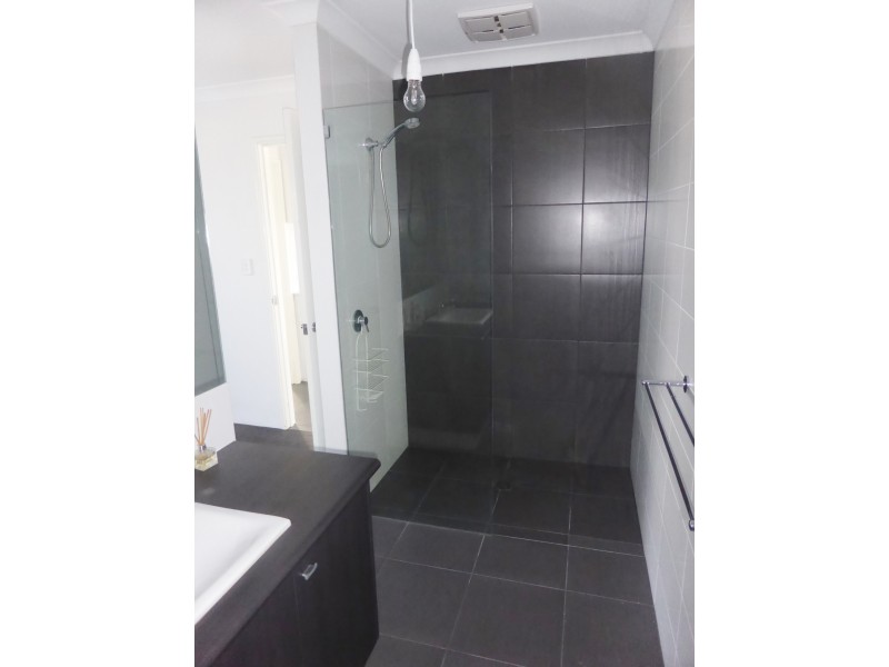 45 Hokitika Drive, Dudley Park WA 6210