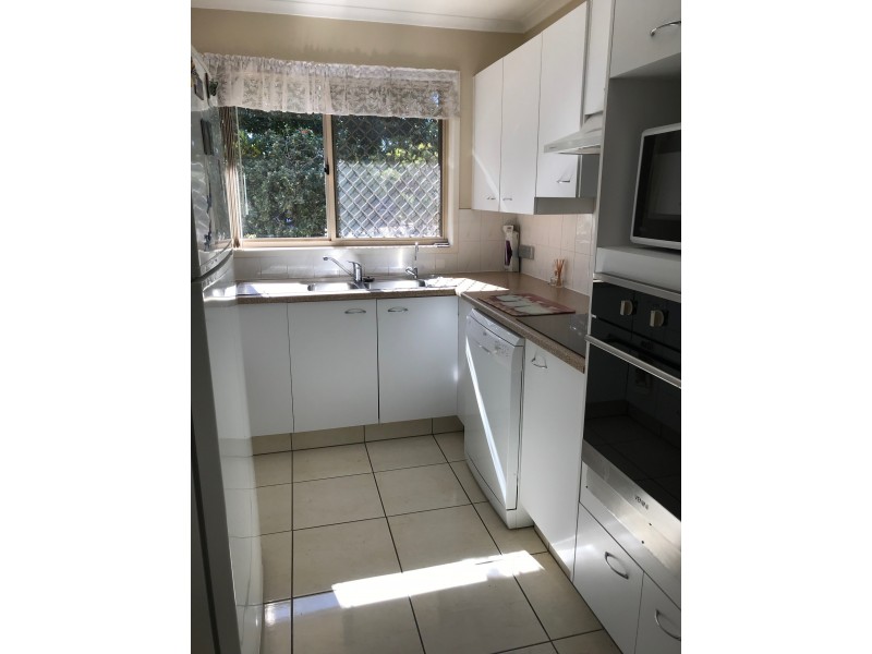 297/6 Melody Court, Warana QLD 4575