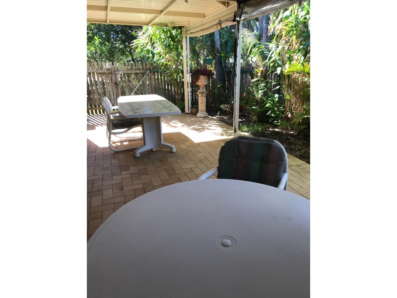 297/6 Melody Court, Warana QLD 4575