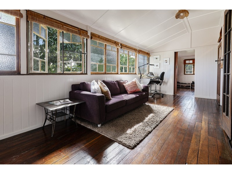 40 Whitaker Street, Boonooroo QLD 4650