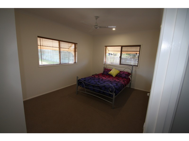 11 Ferny Dale Crescent, Branyan QLD 4670