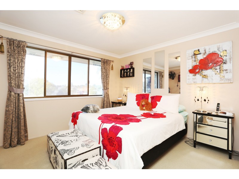 4 Shiraz Court, Wilsonton Heights QLD 4350