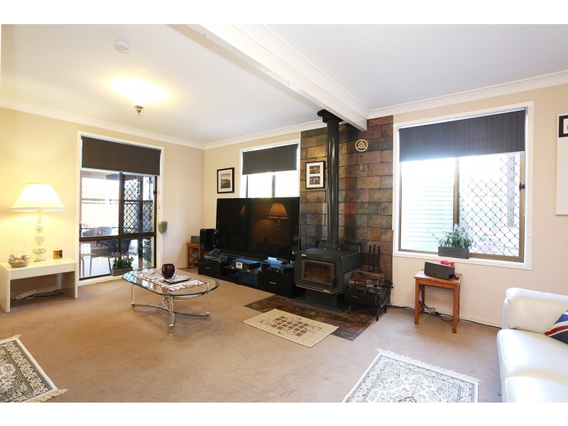4 Shiraz Court, Wilsonton Heights QLD 4350