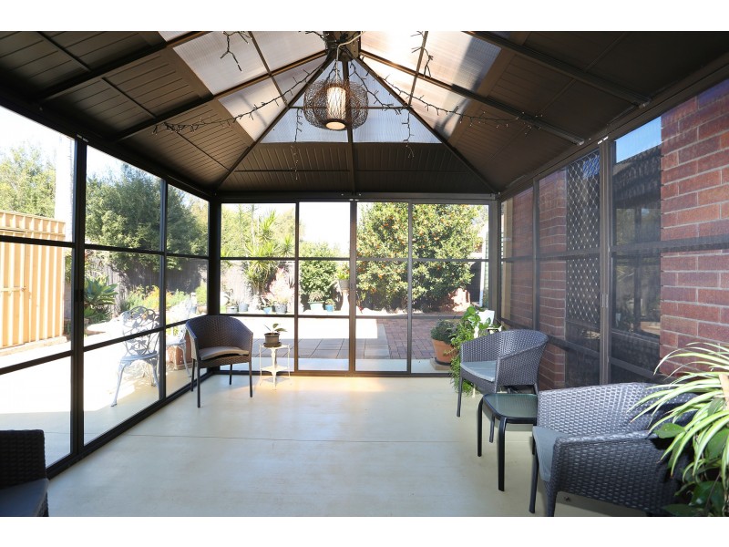 4 Shiraz Court, Wilsonton Heights QLD 4350