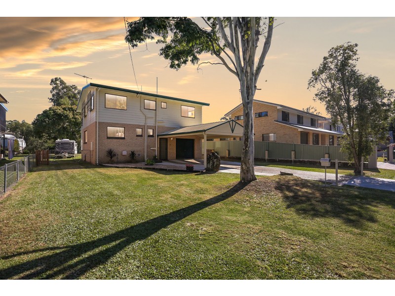 15 Riversleigh Road, Beachmere QLD 4510