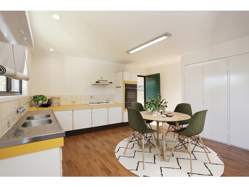 15 Riversleigh Road, Beachmere QLD 4510