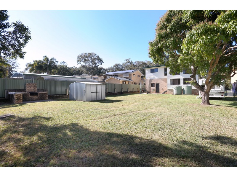 15 Riversleigh Road, Beachmere QLD 4510