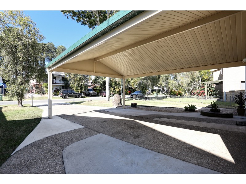 15 Riversleigh Road, Beachmere QLD 4510