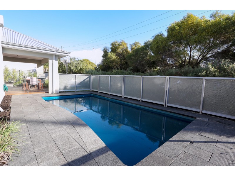 19 Birrigon Loop, Swanbourne WA 6010