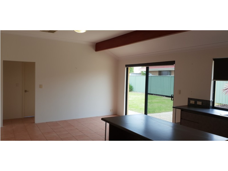 14 Pyrenees Lane, Merriwa WA 6030