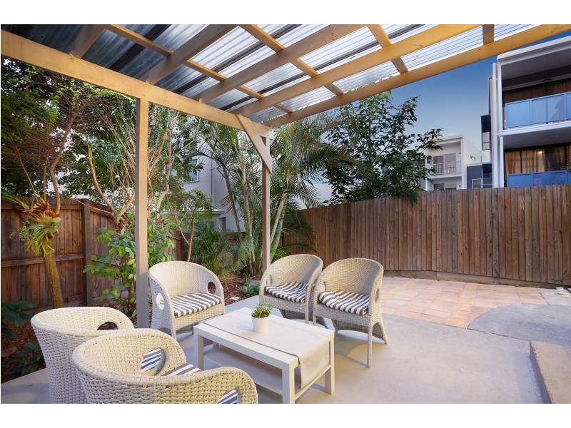 4//9 Shetland Street, Morningside QLD 4170