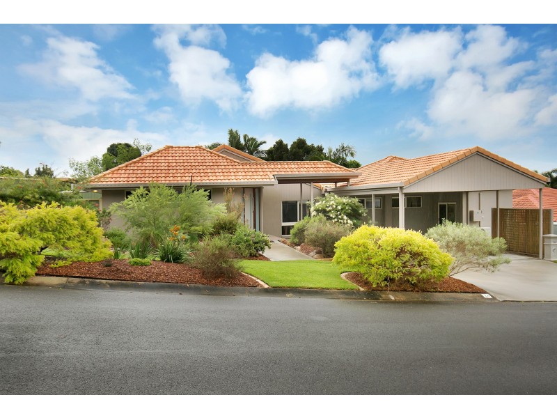 74 Dove Tree Crescent, Sinnamon Park QLD 4073