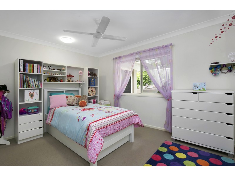 74 Dove Tree Crescent, Sinnamon Park QLD 4073