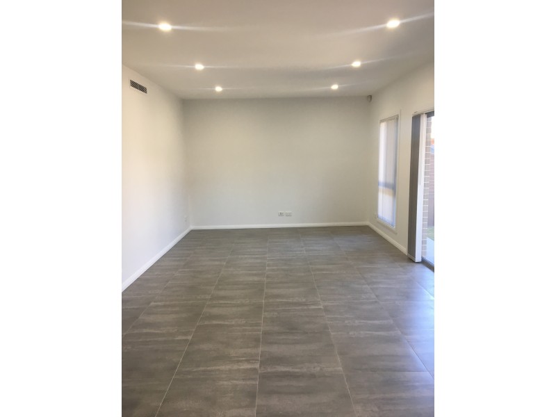 12 Chisholm Street, Smithfield NSW 2164